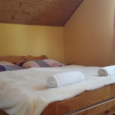 Alojamento de Acomodação e Pequeno-almoço Bundics 3*