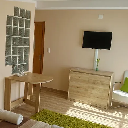 Alojamento de Acomodação e Pequeno-almoço Bundics