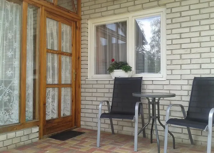 Bundics Vendeghazak Bed & Breakfast 3*