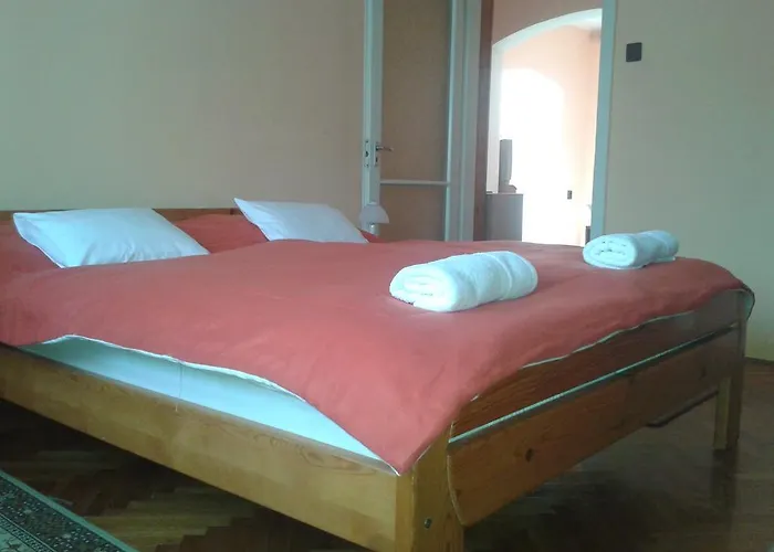 Bed & Breakfast Bundics Vendeghazak 3*