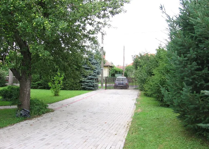 B&B Bundics Vendeghazak
