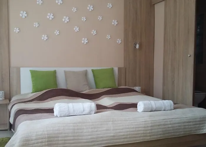 Bed & Breakfast Bundics Vendeghazak 3*