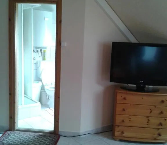 Bed & Breakfast Bundics Vendeghazak 3*